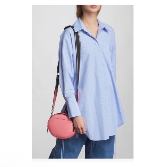 New! MARC JACOBS Logo The Rewind Leather Crossbody Bag in Salmon Pink - Picture 2 of 14